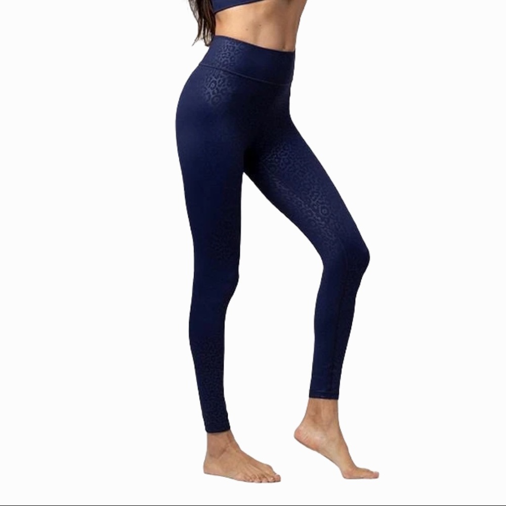 Vie Active Rockwell 7/8 Navy Leopard Leggings - Picture 2 of 5